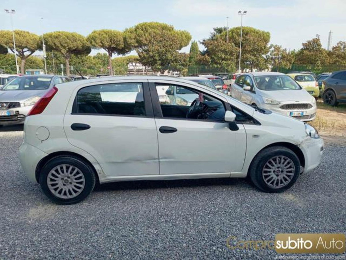 Fiat Punto 1.2 8V 5 porte Lounge (8)