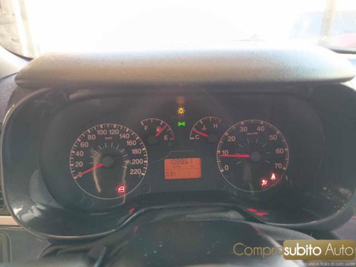 Fiat Grande Punto 1.3 MJT 75 CV 5 porte Dynamic (16)