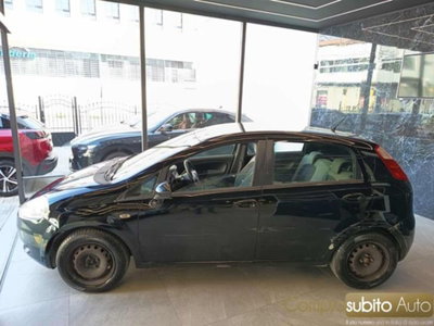 Fiat Grande Punto 1.3 MJT 75 CV 5 porte Dynamic (7)