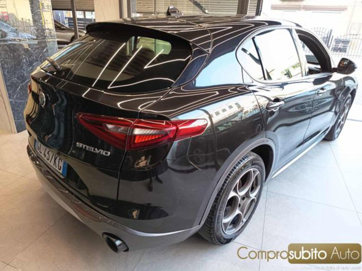 Alfa Romeo Stelvio Stelvio 2.2 Turbodiesel 210 CV AT8 Q4 Veloce (10)