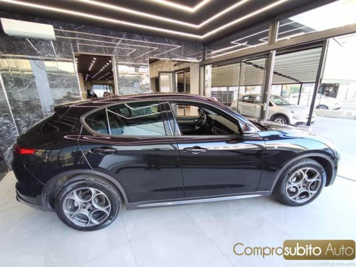 Alfa Romeo Stelvio Stelvio 2.2 Turbodiesel 210 CV AT8 Q4 Veloce (8)