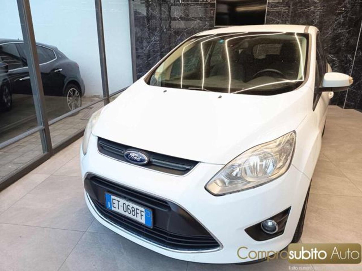 Ford C-Max 1.6 TDCi 95CV Titanium (2)