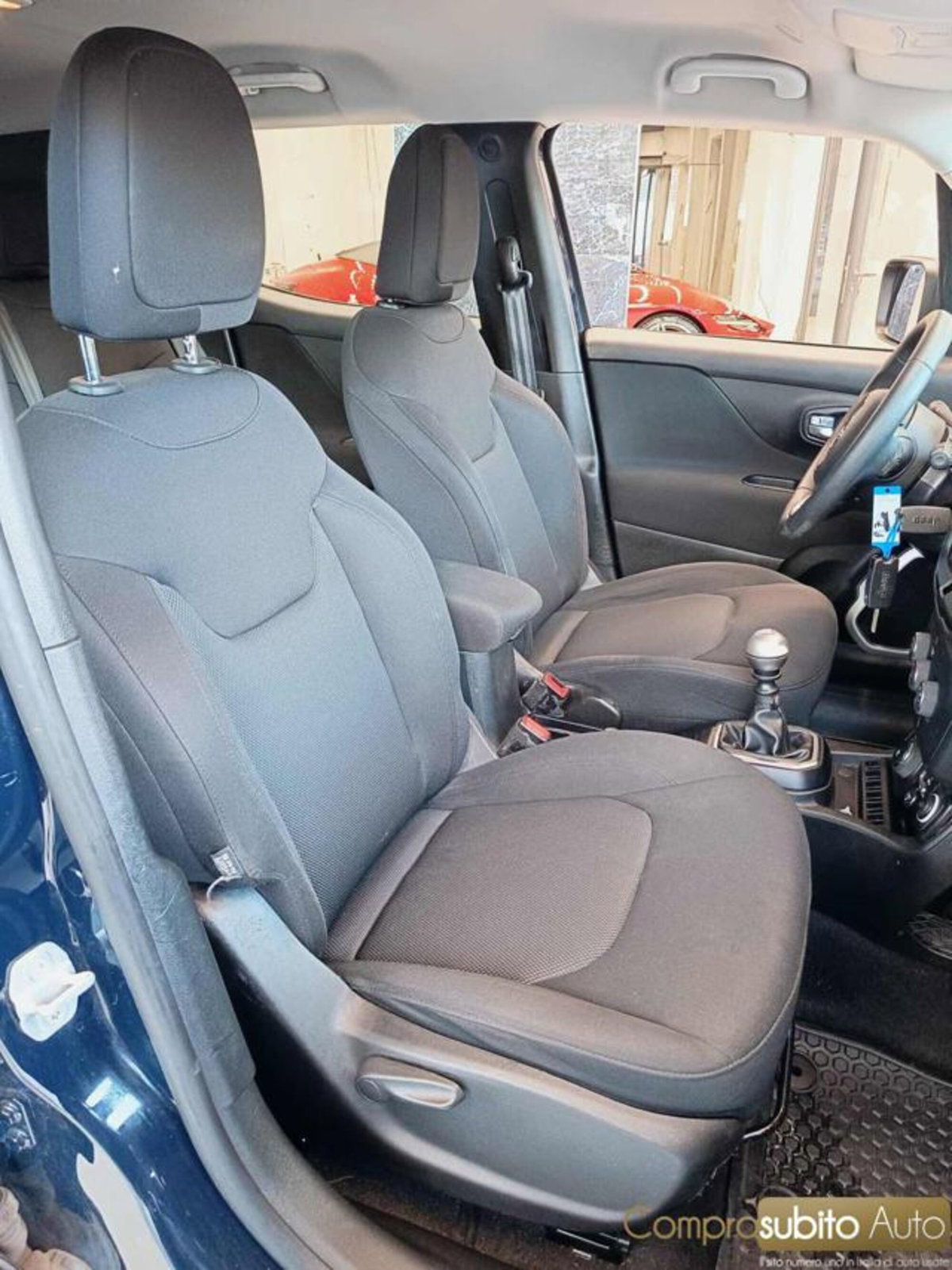 Jeep Renegade 2.0 Mjt 140CV 4WD Active Drive Limited (14)