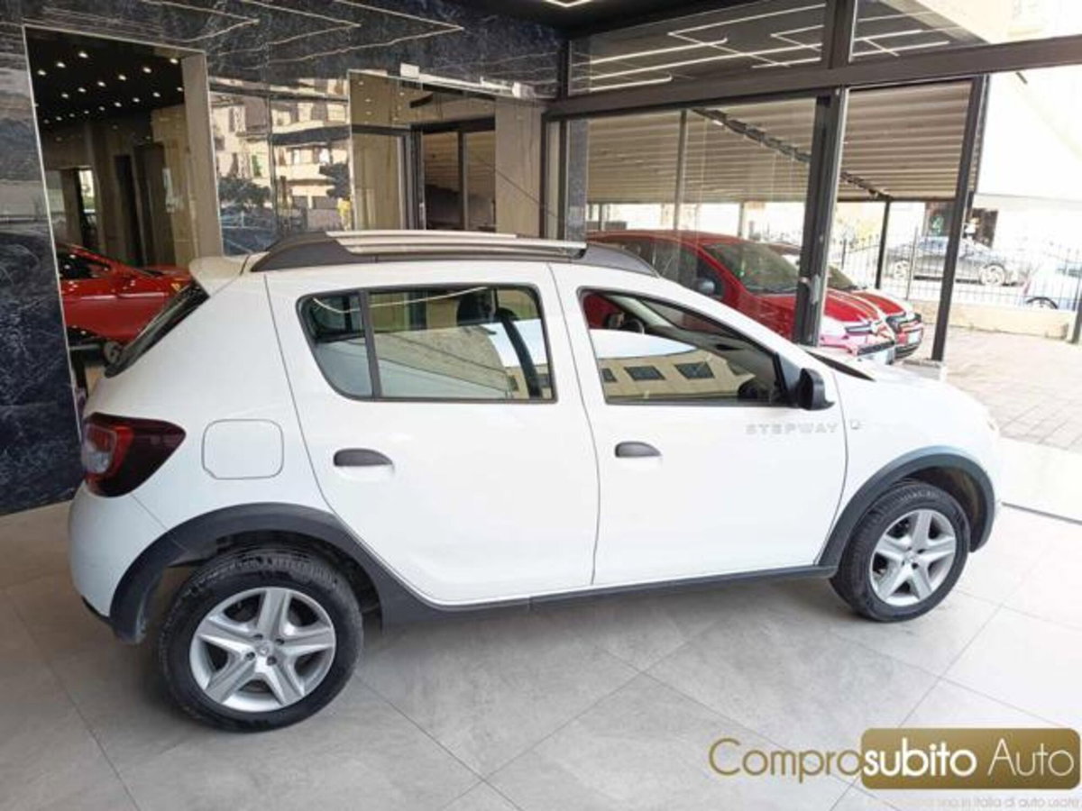 Dacia Sandero Stepway 0.9 TCe 12V 90 CV Start&Stop (4)