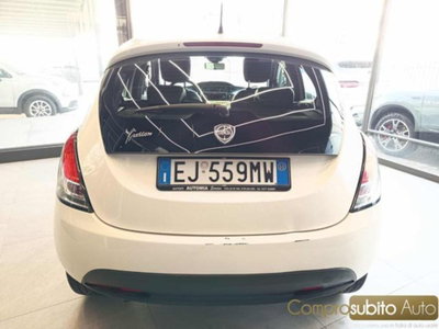 Lancia Ypsilon 1.3 MJT 75 CV Platino (8)