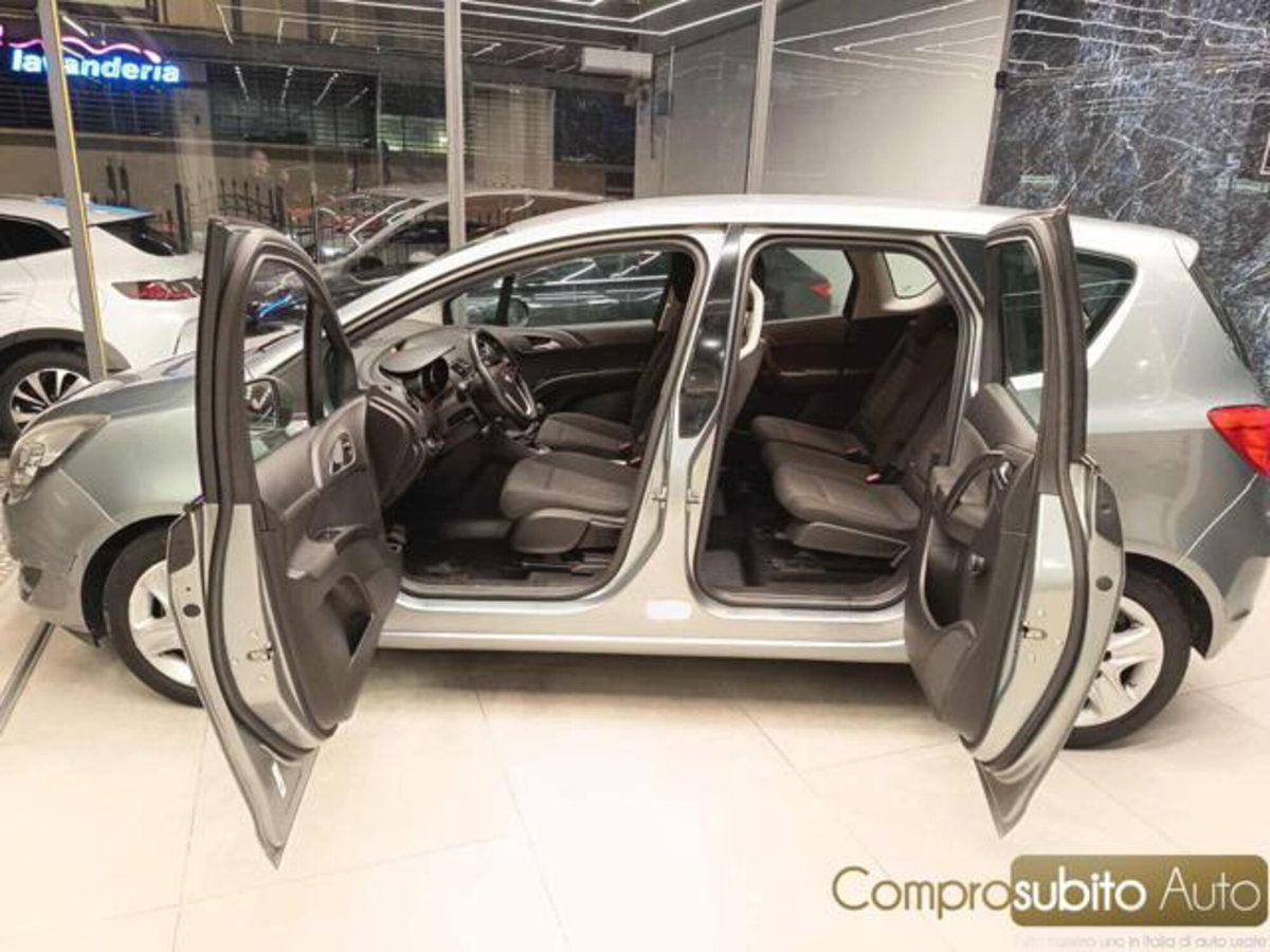 Opel Meriva 1.4 100CV Cosmo (11)