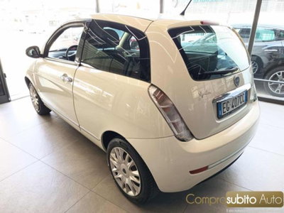 Lancia Ypsilon 1.2 69 CV Diva (5)