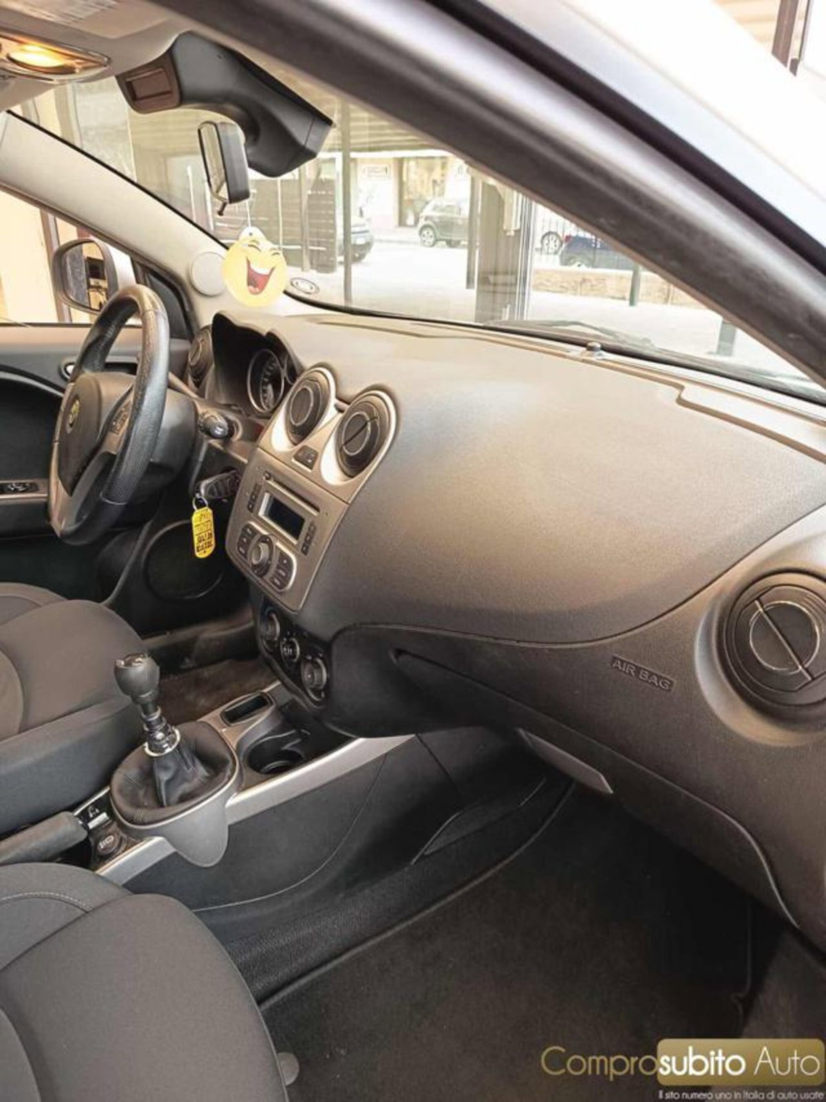 Alfa Romeo MiTo 1.4 105 CV M.air S&S Distinctive (9)