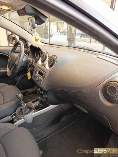 Alfa Romeo MiTo 1.4 105 CV M.air S&S Distinctive (9)
