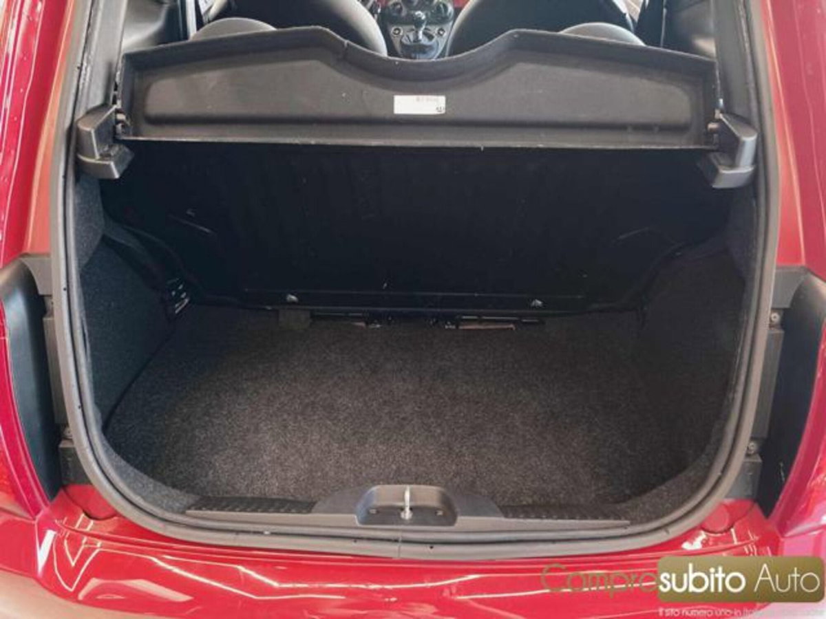 Fiat 500 1.0 Hybrid Red (17)