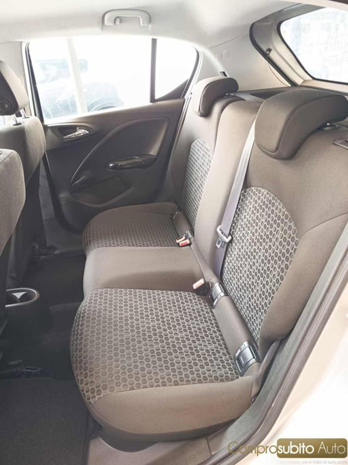 Opel Corsa 1.2 5 porte Edition (19)