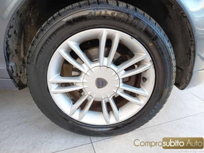 Lancia Ypsilon 1.3 MJT 75 CV Diva (12)