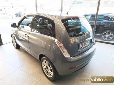 Lancia Ypsilon 1.3 MJT 75 CV Diva (7)