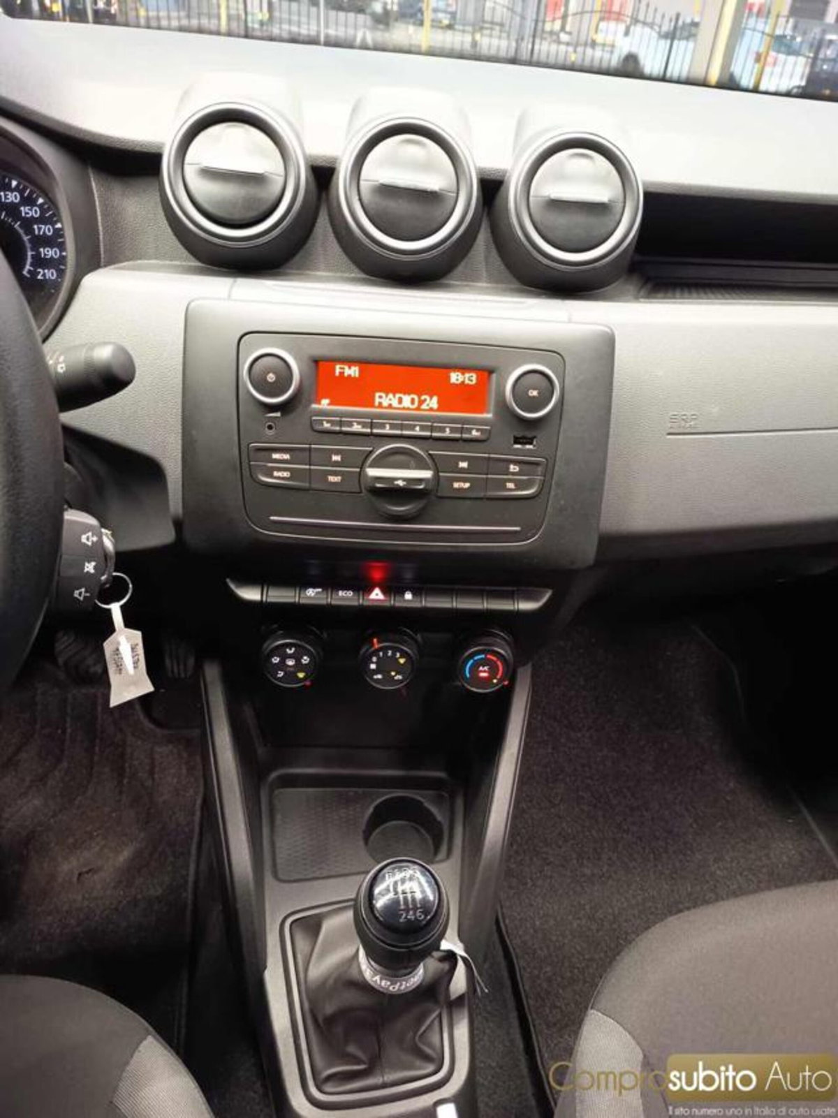 Dacia Duster 1.0 TCe GPL 4x2 Prestige (16)