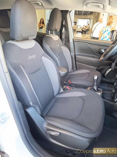 Jeep Renegade 1.6 Mjt 130 CV S (18)