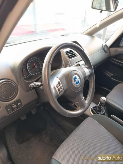 Fiat Sedici 1.9 MJT 4x4 Dynamic (17)