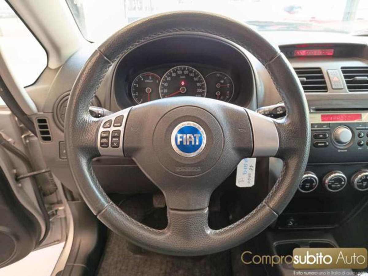 Fiat Sedici 1.9 MJT 4x4 Dynamic (19)