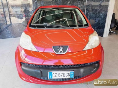 Peugeot 107 68CV 5p. Desir usata
