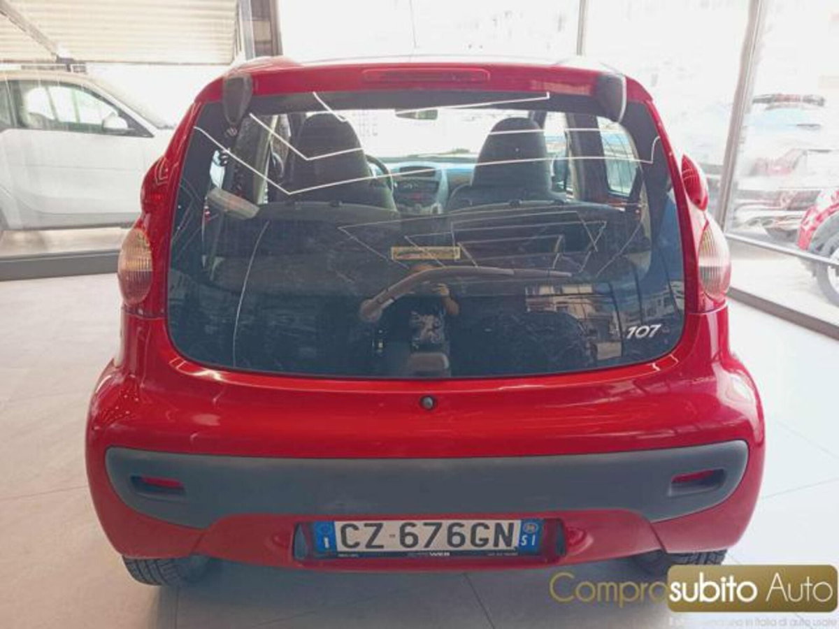 Peugeot 107 68CV 5p. Desir (6)