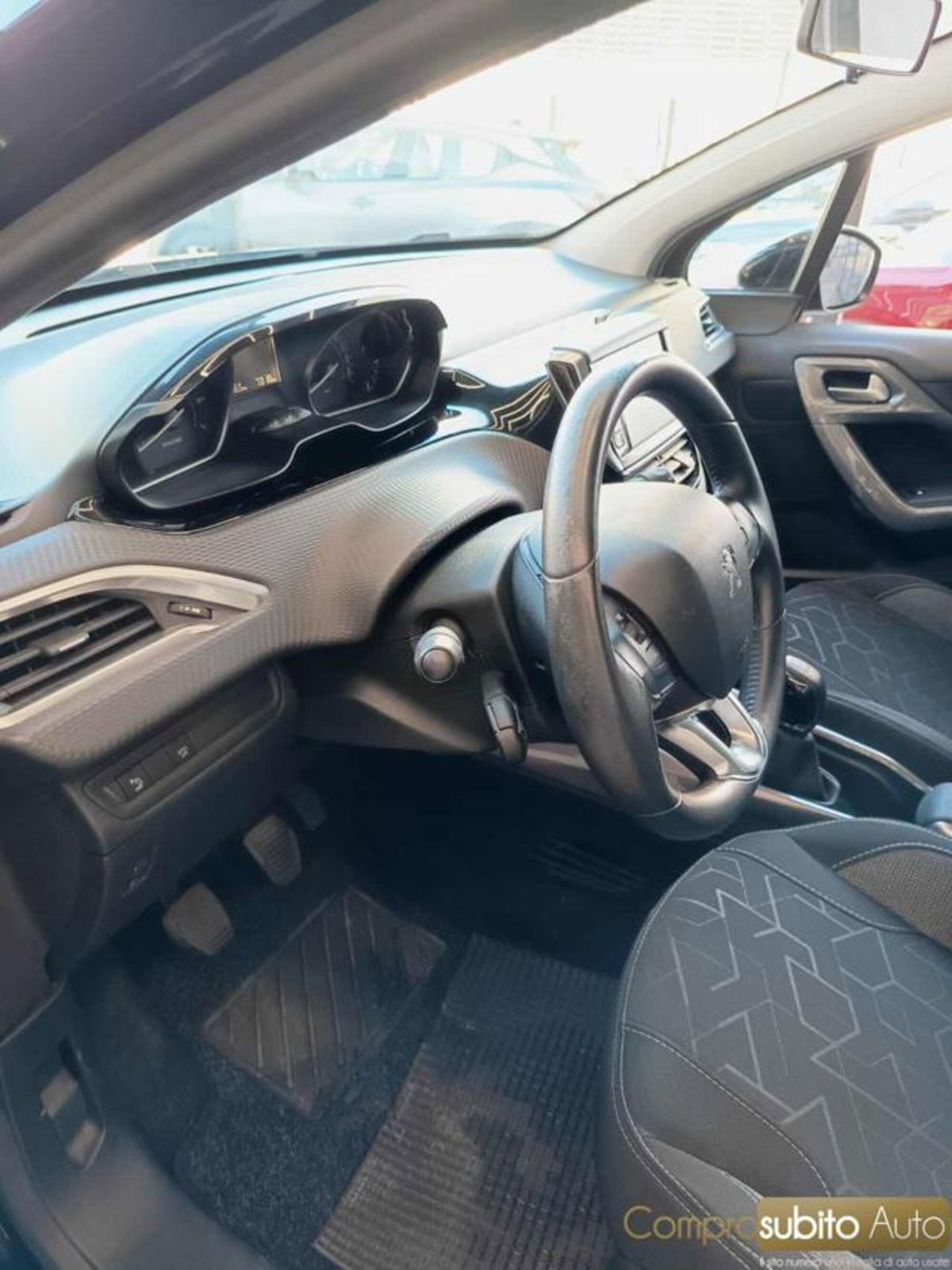 Peugeot 2008 Turbo 110 S&S Allure (10)