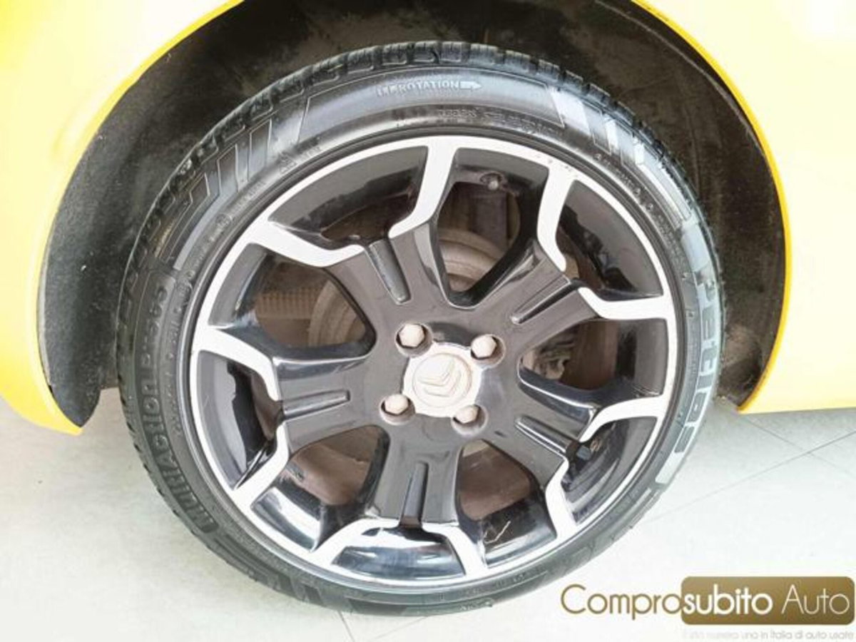 Ds DS 3 Coupé DS 3 1.4 VTi 95 CMP-5 Chic (17)