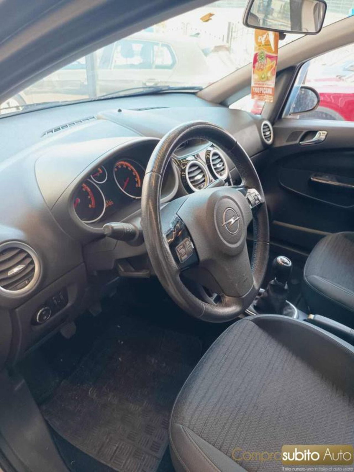 Opel Corsa 1.2 85CV 5 porte GPL-TECH Edition (16)