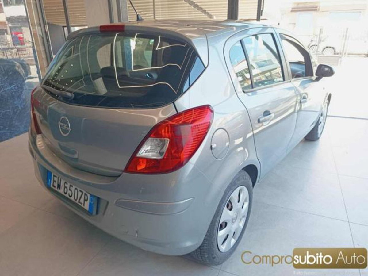 Opel Corsa 1.2 85CV 5 porte GPL-TECH Edition (4)