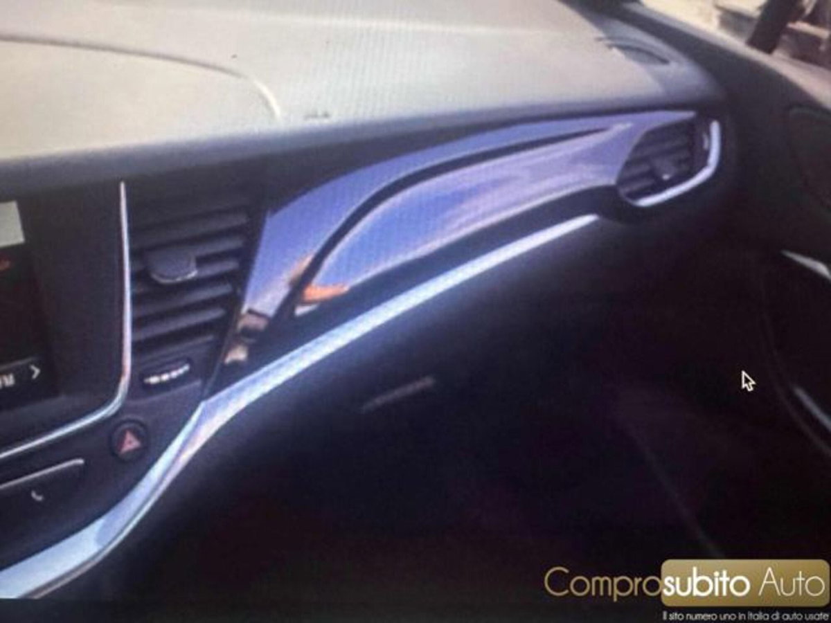 Opel Astra 1.5 CDTI 105 CV S&S 5 porte Business Elegance (14)