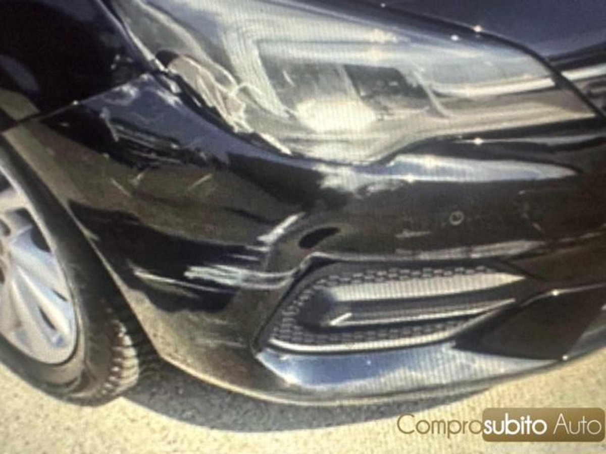Opel Astra 1.5 CDTI 105 CV S&S 5 porte Business Elegance (17)