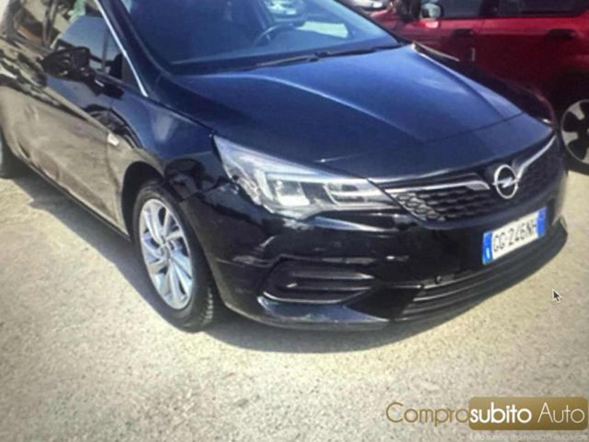Opel Astra 1.5 CDTI 105 CV S&S 5 porte Business Elegance (2)