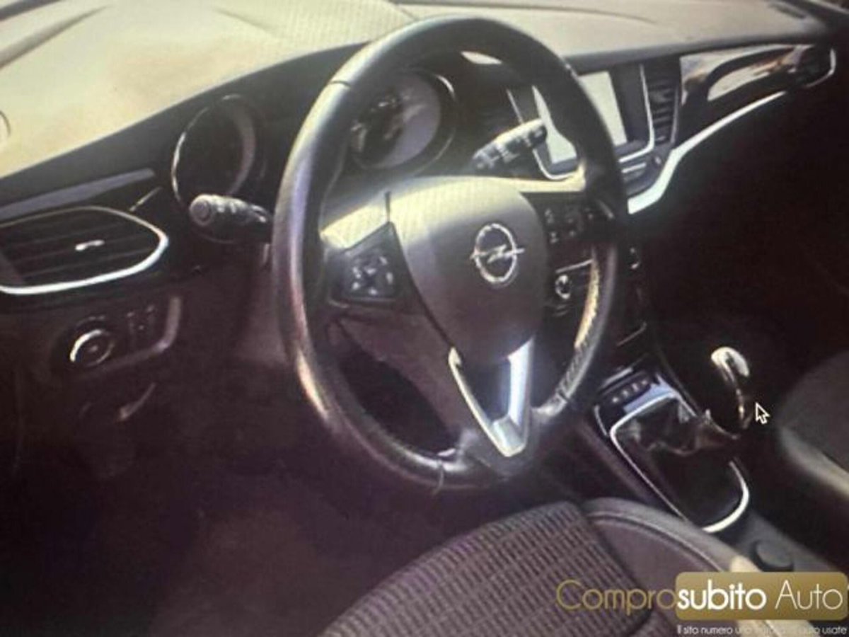 Opel Astra 1.5 CDTI 105 CV S&S 5 porte Business Elegance (8)