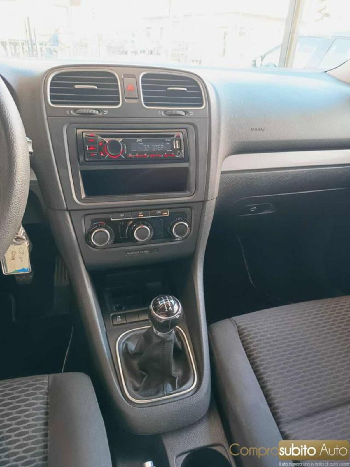 Volkswagen Golf 1.6 TDI DPF 5p. Comfortline (13)