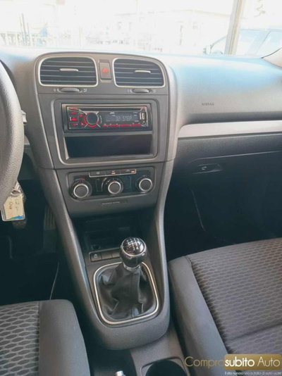 Volkswagen Golf 1.6 TDI DPF 5p. Comfortline (13)
