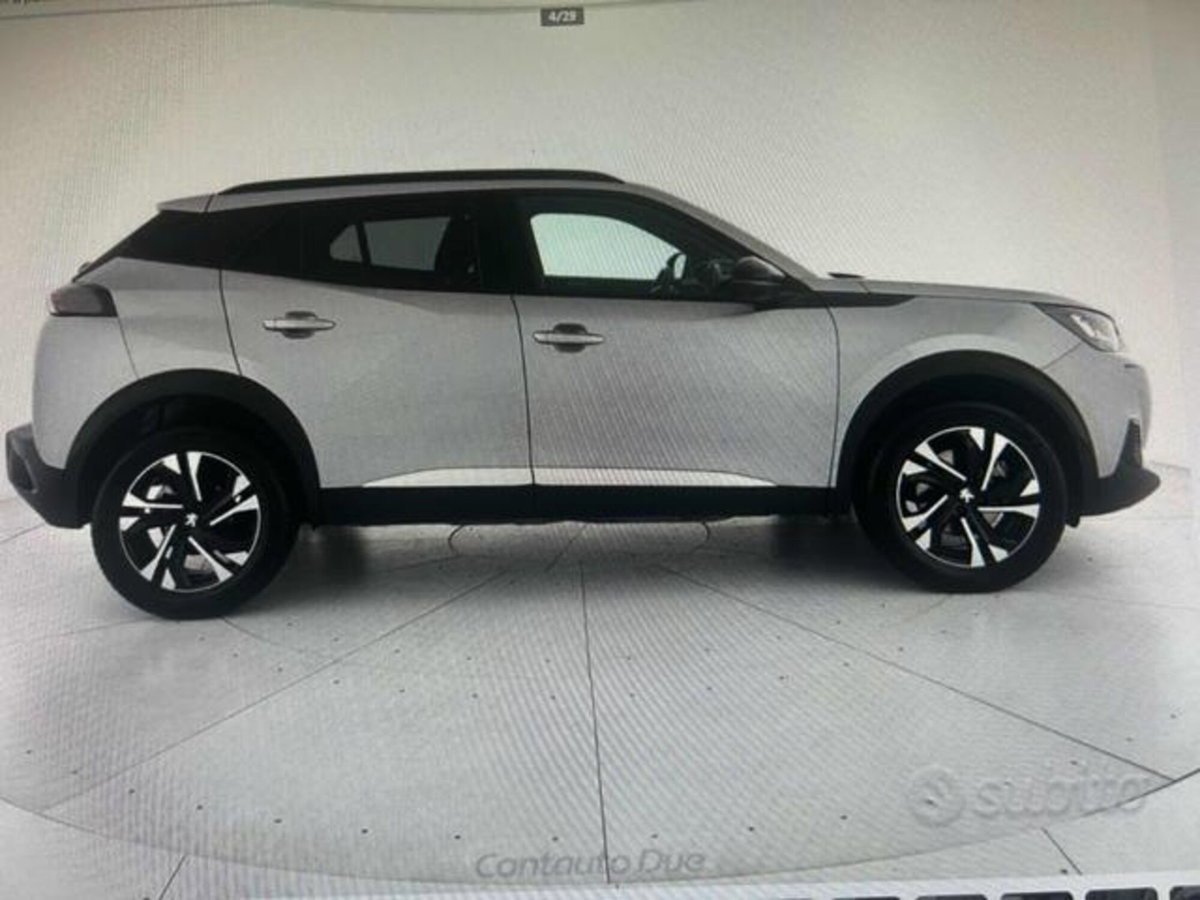 Peugeot 2008 BlueHDi 130 S&S EAT8 Allure Pack (4)