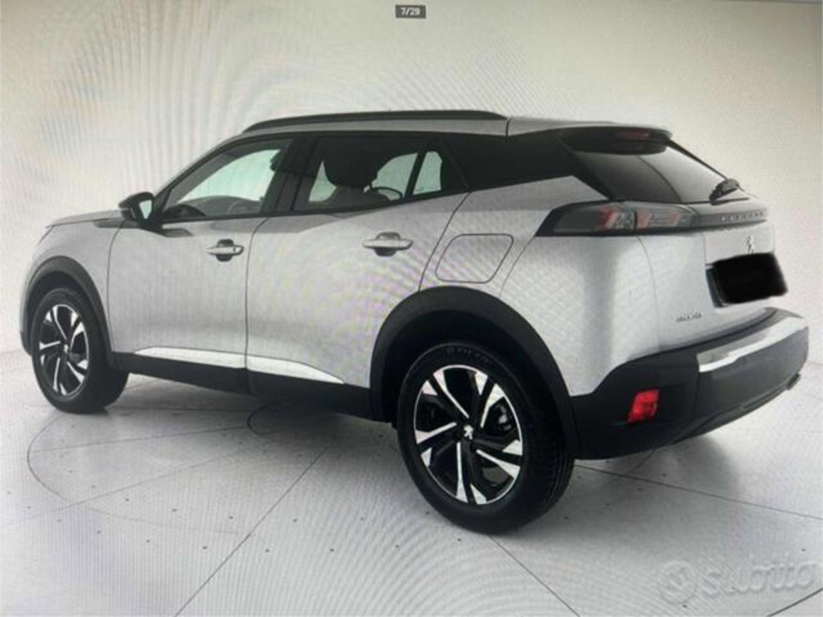 Peugeot 2008 BlueHDi 130 S&S EAT8 Allure Pack (7)
