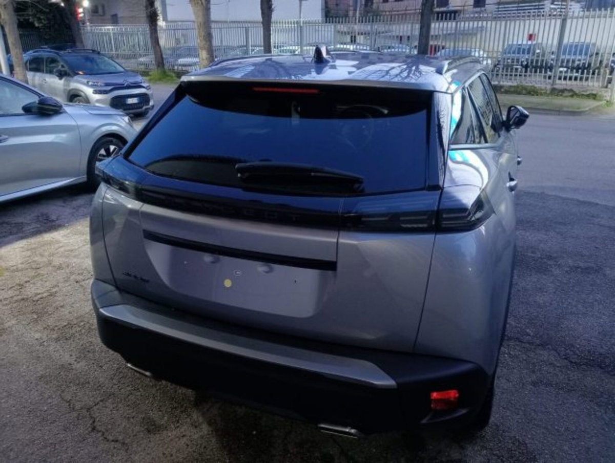 Peugeot 2008 PureTech 130 S&S EAT8 Allure Pack (2)