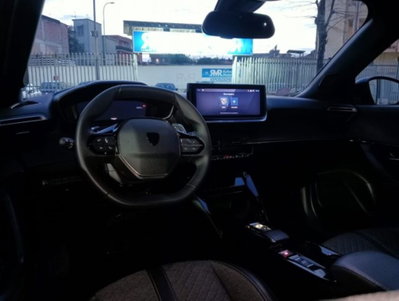 Peugeot 2008 PureTech 130 S&S EAT8 Allure Pack (9)