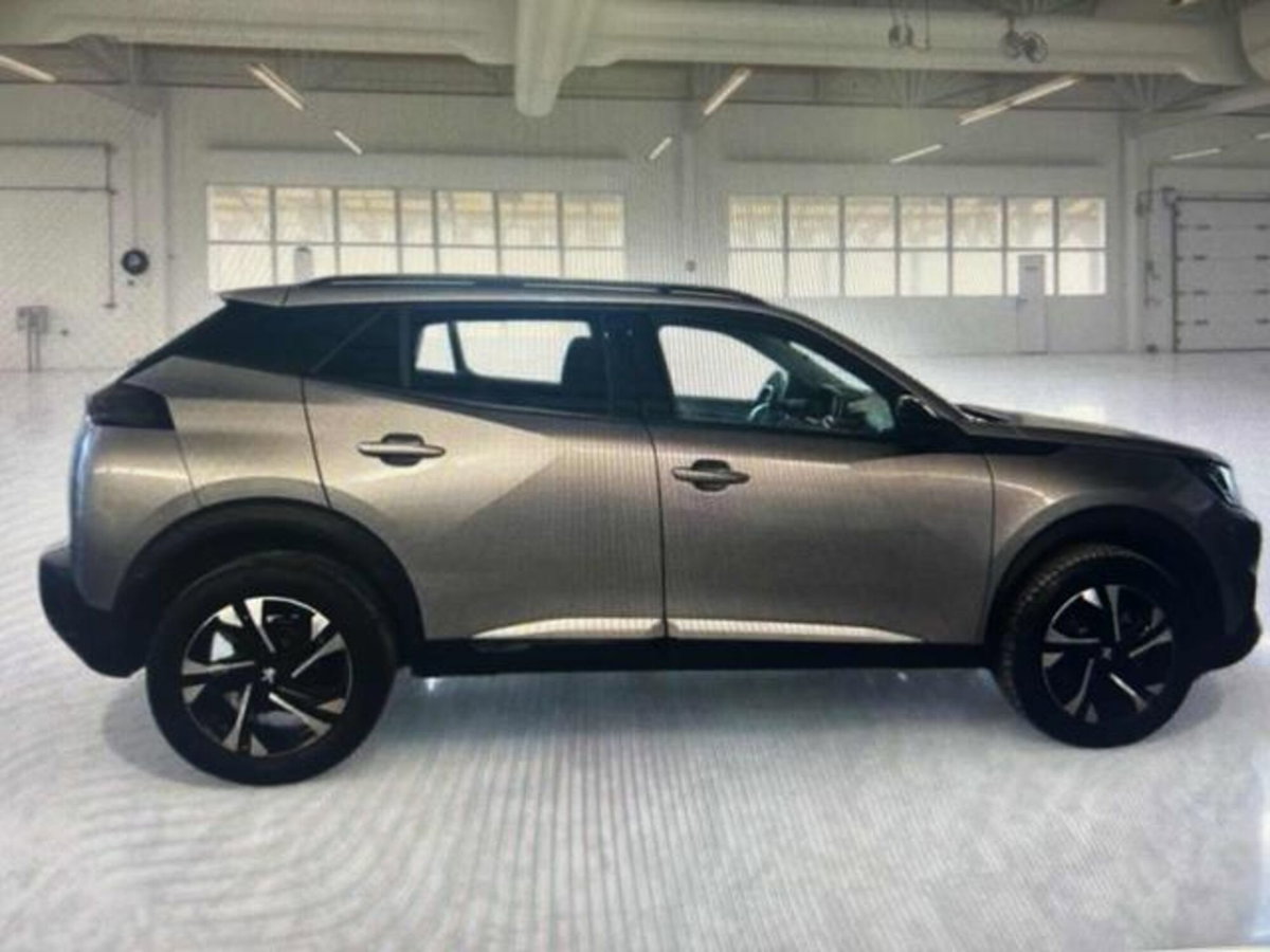 Peugeot 2008 BlueHDi 130 S&S EAT8 Allure Pack (4)