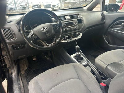 Kia Rio 1.1 CRDi 5p. Cool (7)