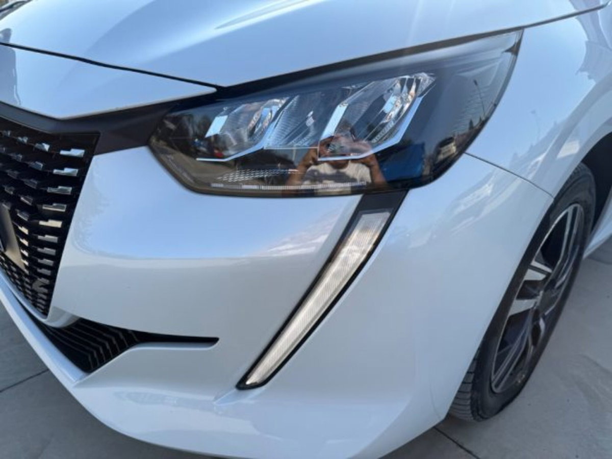 Peugeot 208 BlueHDi 100 Stop&Start 5 porte Allure Navi Pack (10)