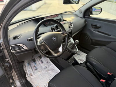 Lancia Ypsilon 1.0 FireFly 5 porte S&S Hybrid Gold Plus (14)