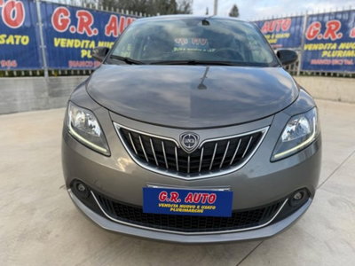 Lancia Ypsilon 1.0 FireFly 5 porte S&S Hybrid Gold Plus (2)