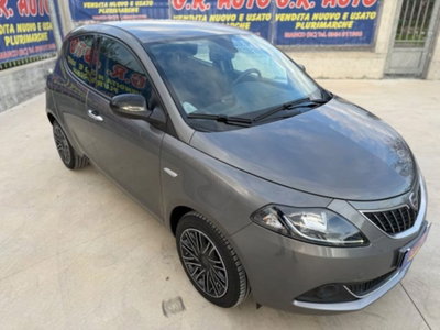 Lancia Ypsilon 1.0 FireFly 5 porte S&S Hybrid Gold Plus (4)