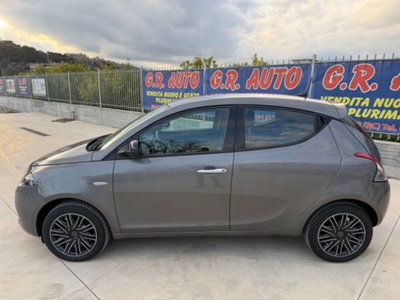 Lancia Ypsilon 1.0 FireFly 5 porte S&S Hybrid Gold Plus (6)
