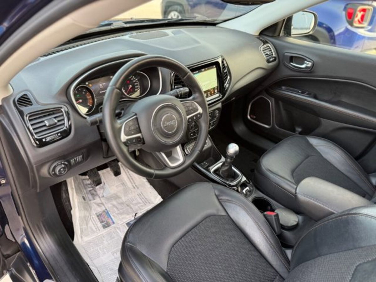 Jeep Compass 1.6 Multijet II 2WD Limited (16)