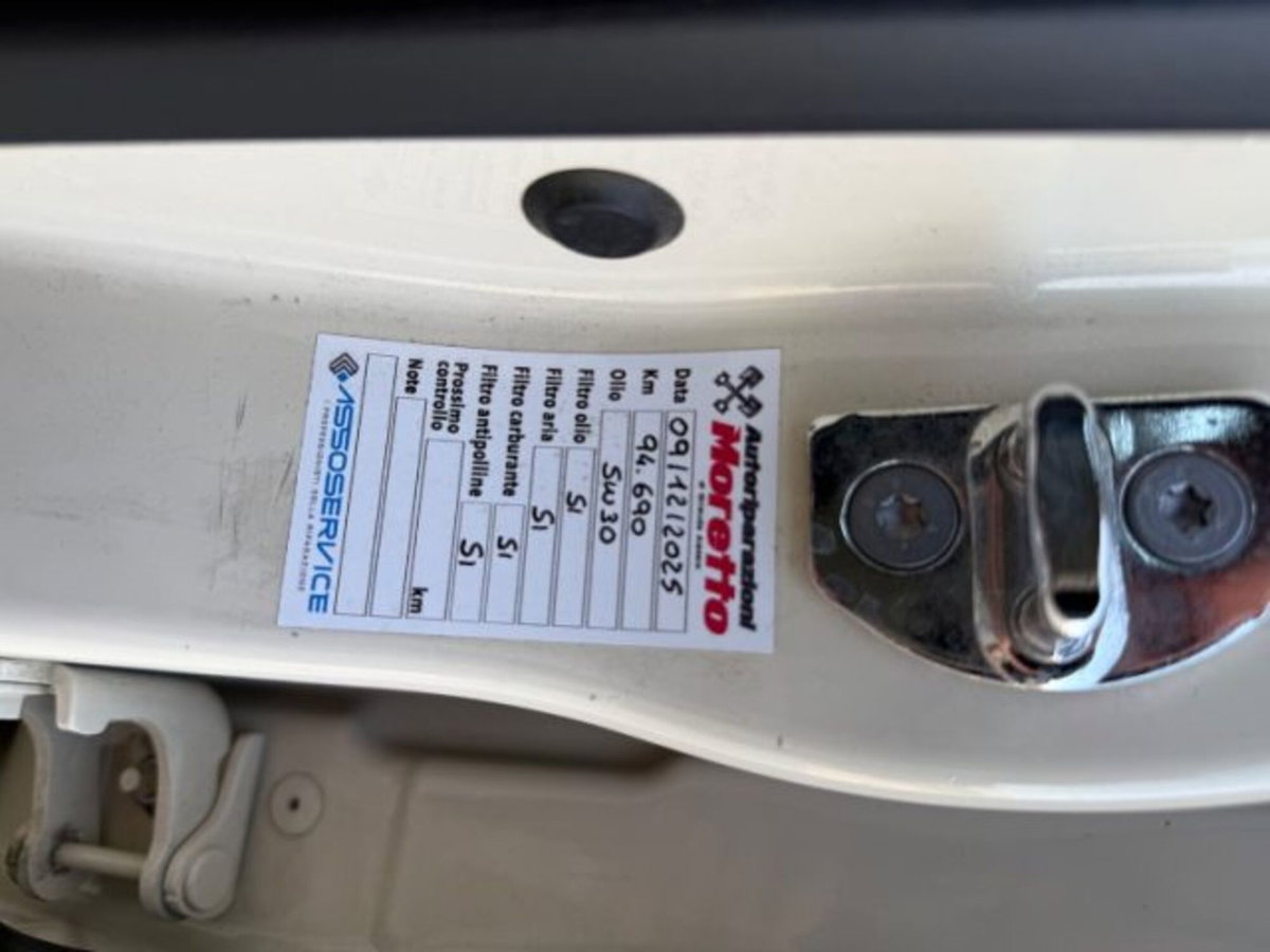 Renault Captur 1.5 dCi 8V 90 CV EDC Energy R-Link (11)
