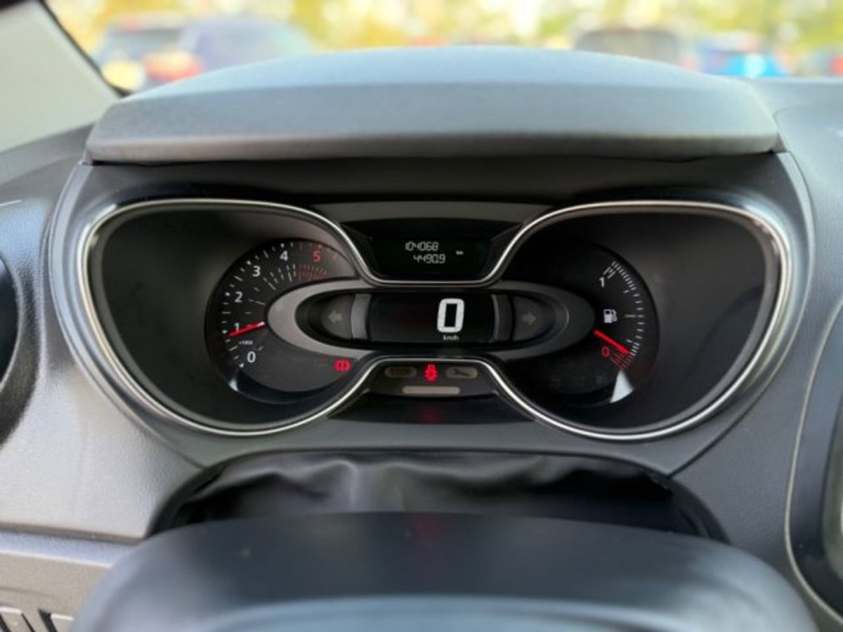 Renault Captur 1.5 dCi 8V 90 CV EDC Energy R-Link (17)