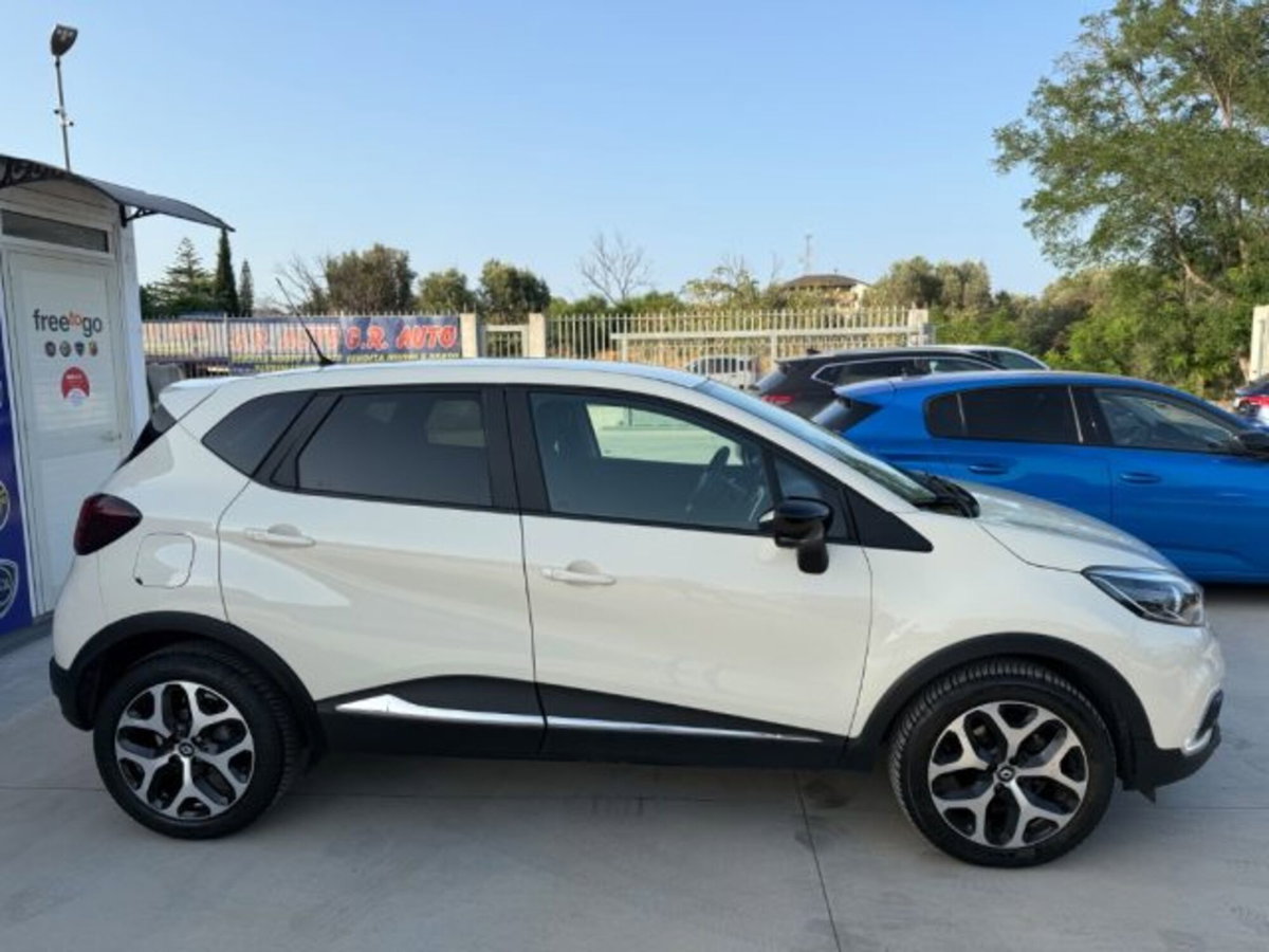 Renault Captur 1.5 dCi 8V 90 CV EDC Energy R-Link (3)