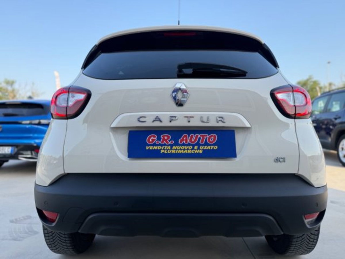 Renault Captur 1.5 dCi 8V 90 CV EDC Energy R-Link (5)