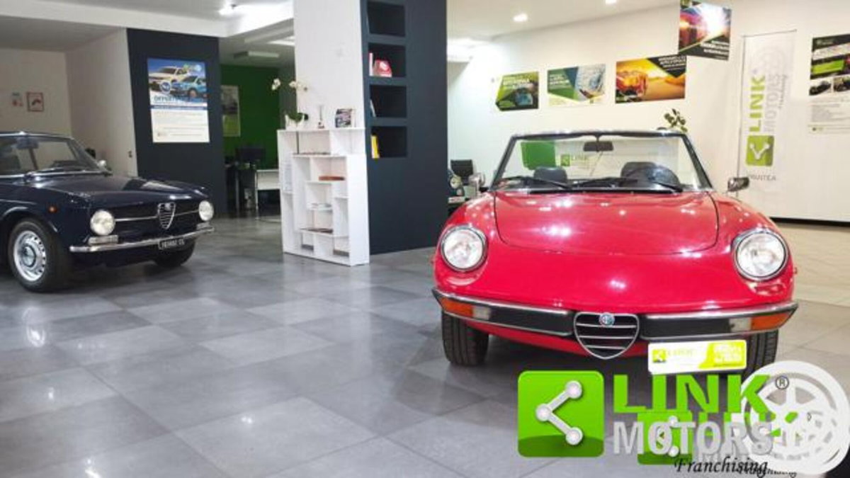 Alfa Romeo Spider 2.0 Veloce (2)